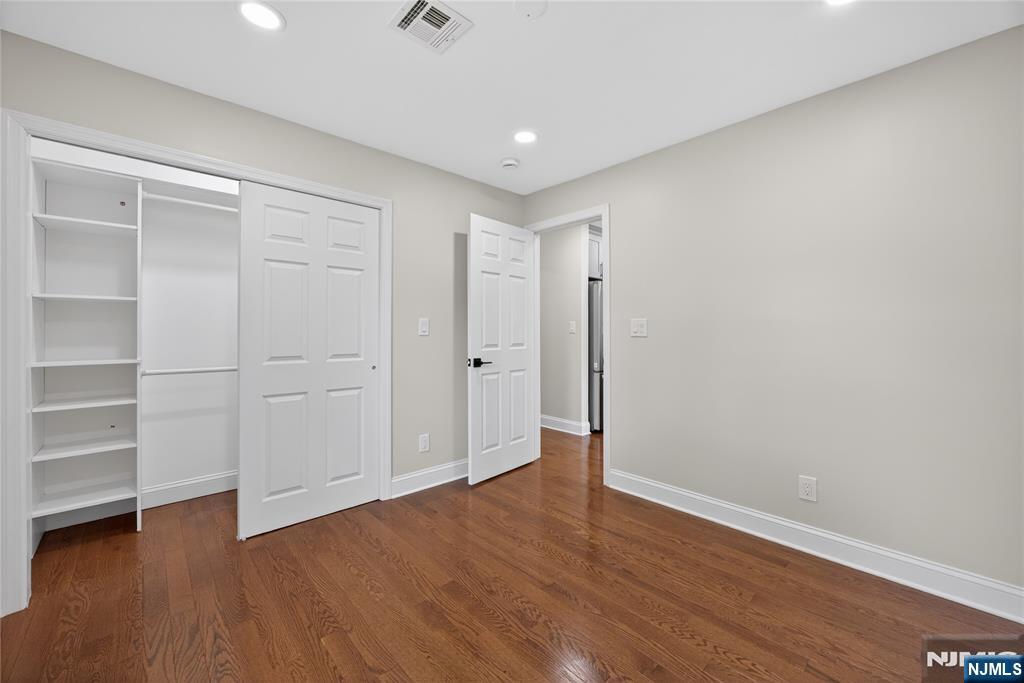 556 Princeton Street, New Milford, NJ 07646 Listing Photo  31