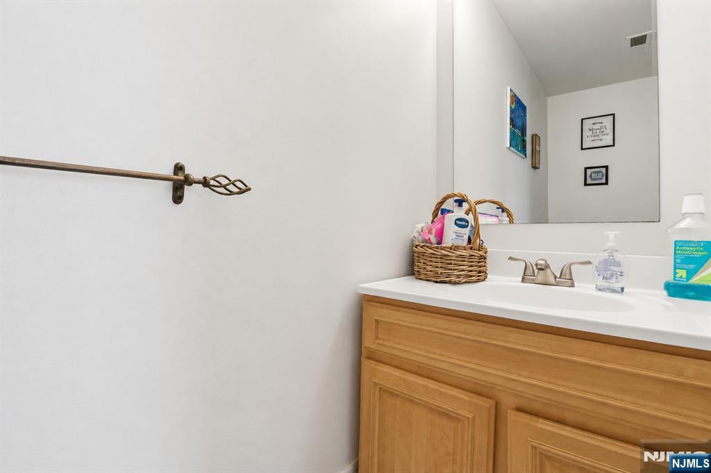 239-40 Th Street, #C0032, Irvington, NJ 07111 Listing Photo  16