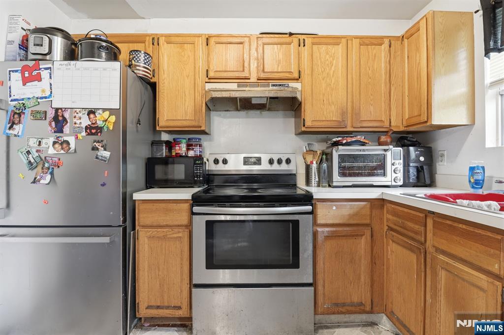 239-40 Th Street, #C0032, Irvington, NJ 07111 Listing Photo  6