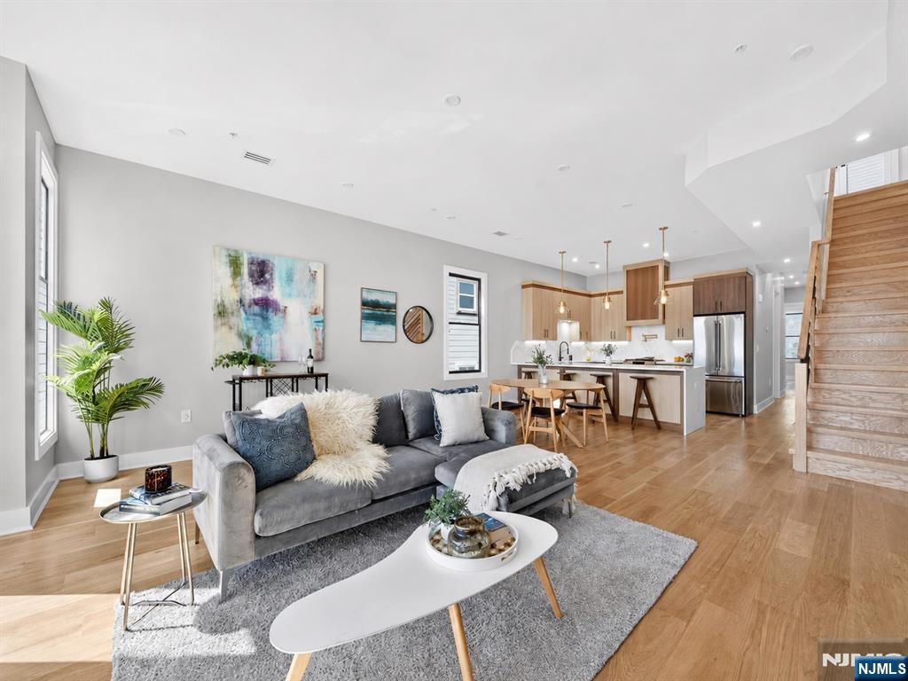 172 Griffith Street 3 - Photo 1