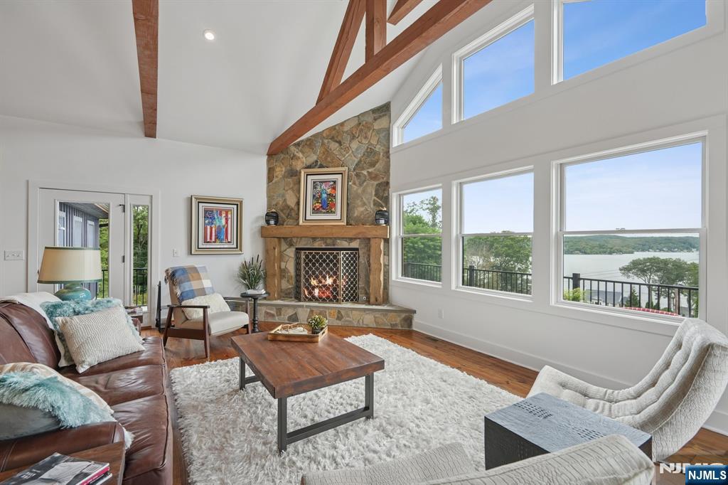 8 Sutton Road - Photo 5