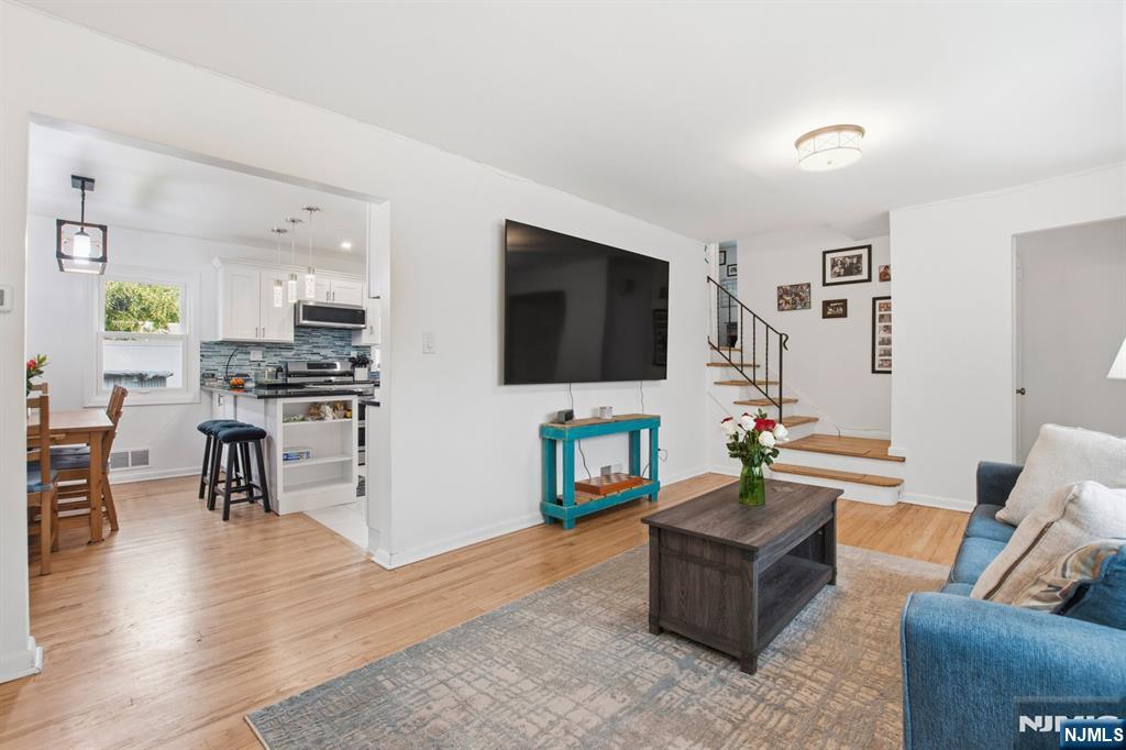 655 Boulevard - Photo 3