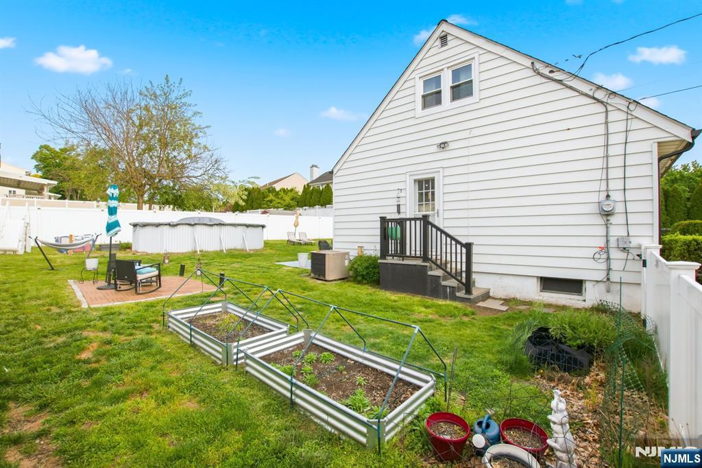 Yard Garden Area