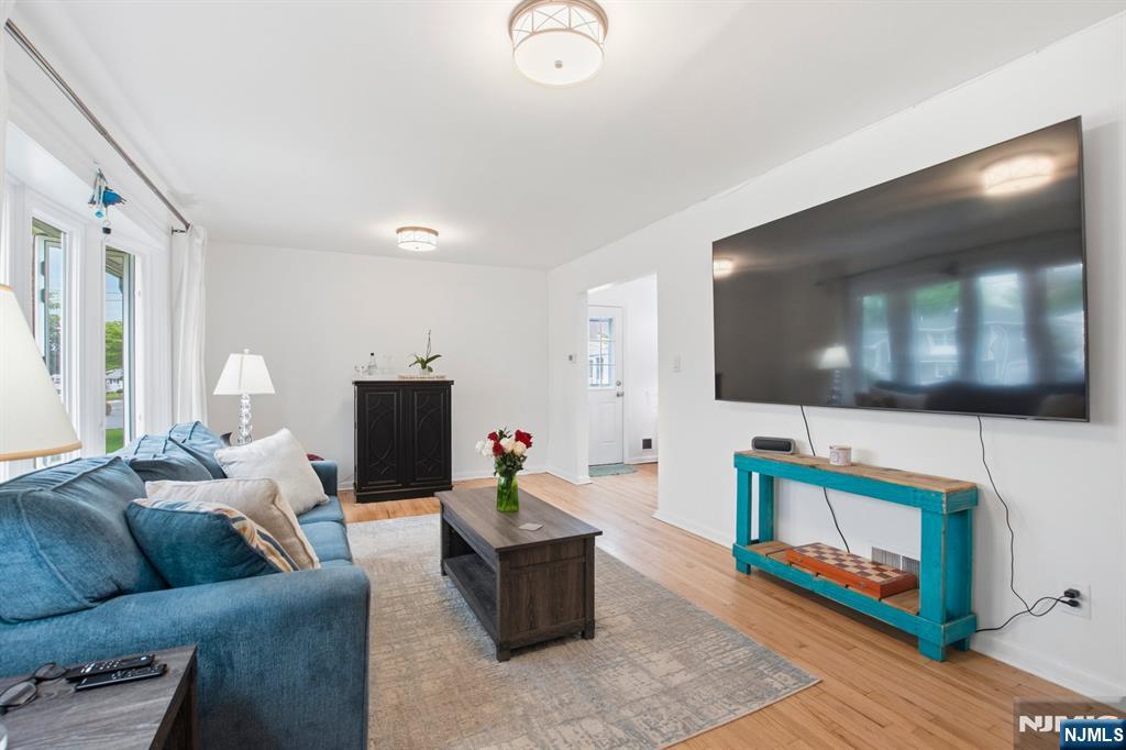 Living Rm