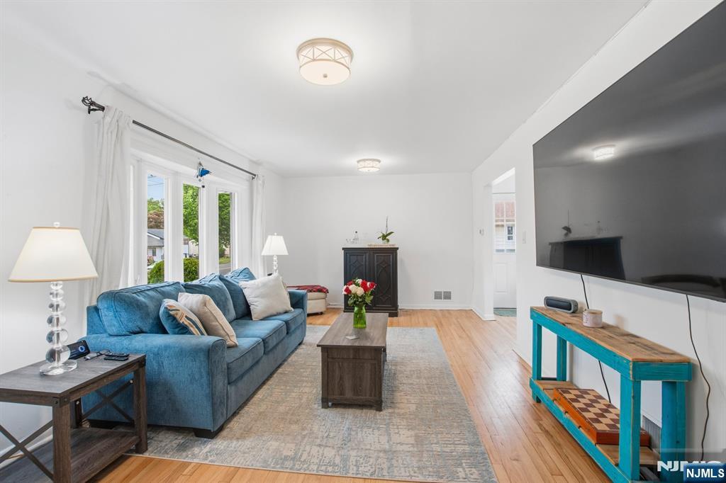 Living Rm
