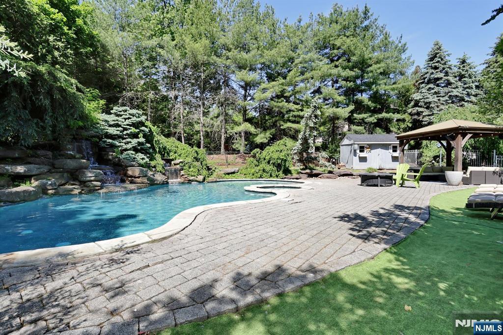 273 Glen Road — photo 42