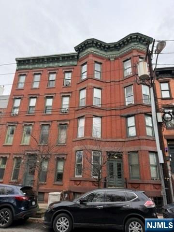 234 6th Street 10 - Photo 1
