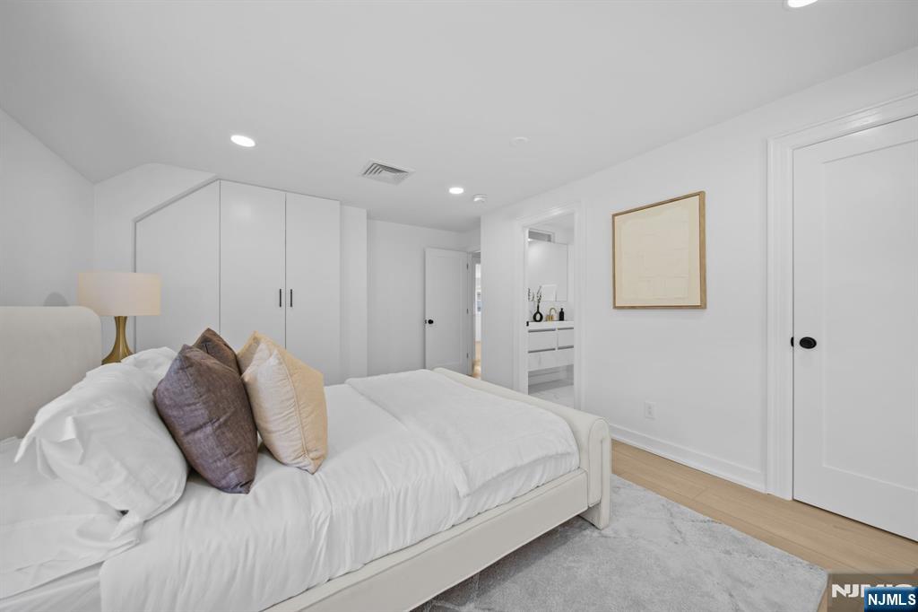 55 Forest Road — photo 15