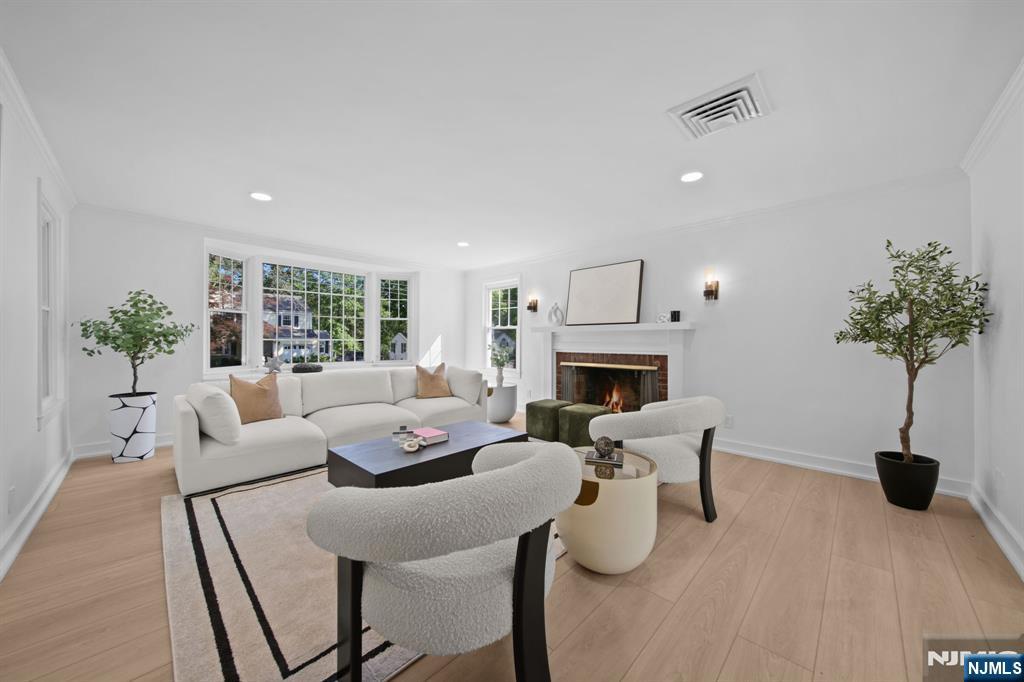 55 Forest Road - Photo 5