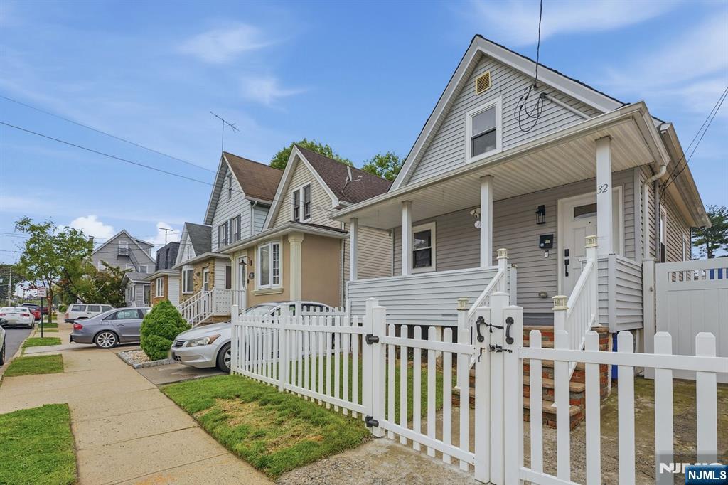 32 Willard St, Garfield, NJ 07026