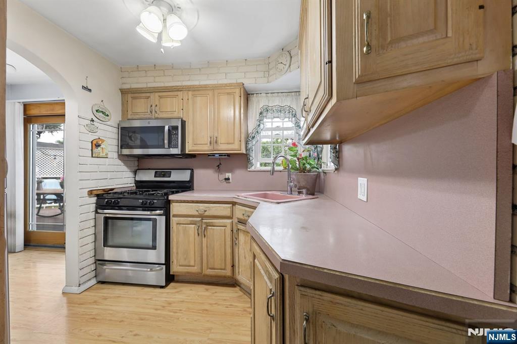 365 Grove Street, New Milford, NJ 07646 Listing Photo  5