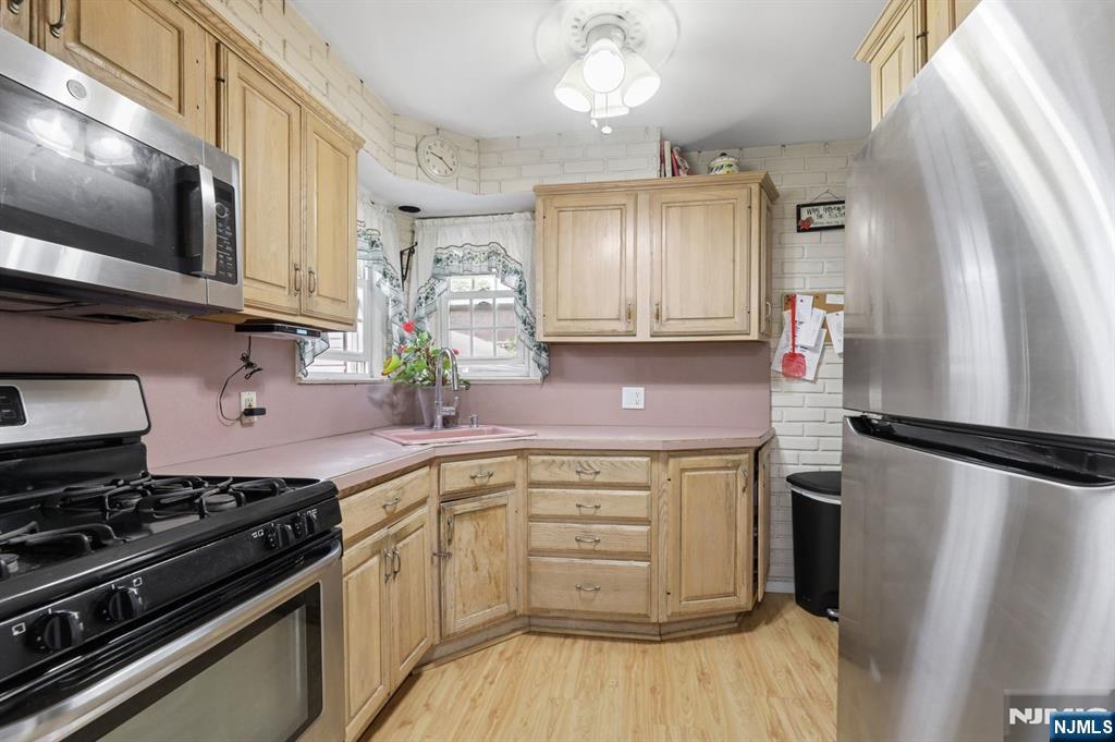 365 Grove Street, New Milford, NJ 07646 Listing Photo  6