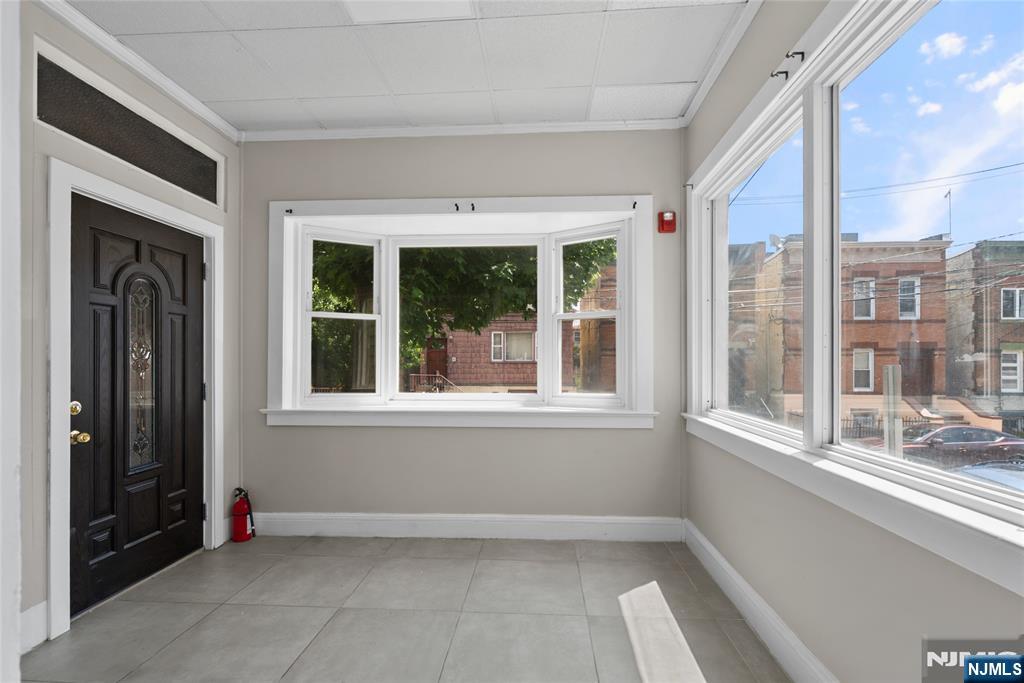 6119 Tyler Place - Photo 4