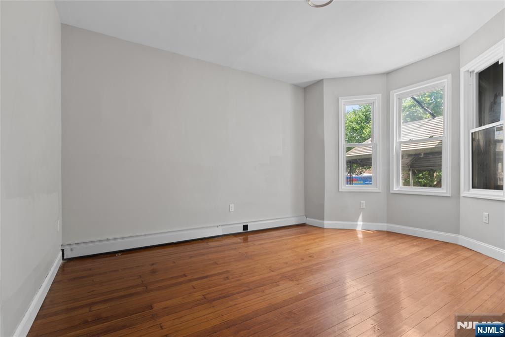 6119 Tyler Place - Photo 5