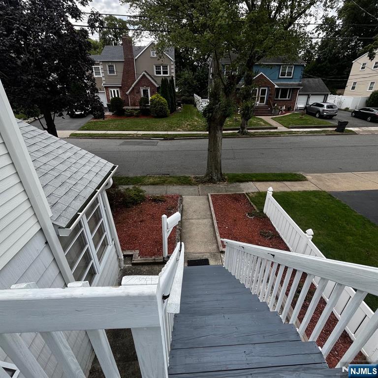 195 Pleasant Avenue - Photo 4