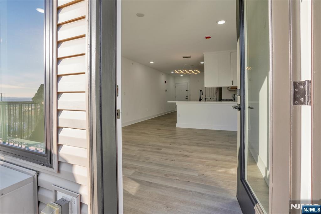 2601 Jane Street 301 - Photo 4