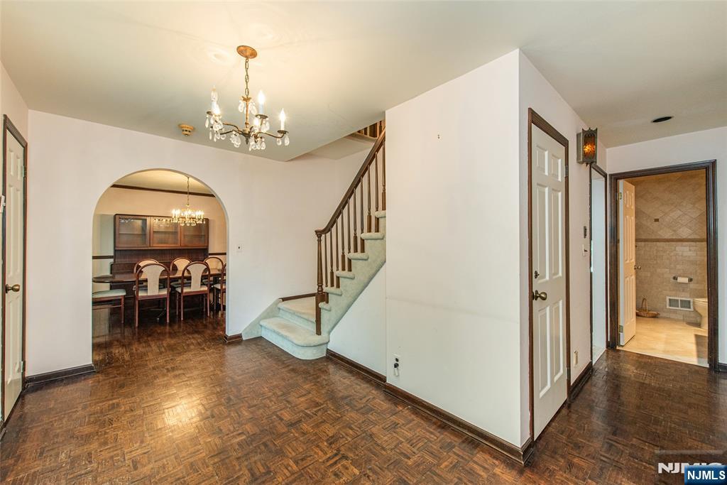 104 Shrewsbury Drive — photo 3