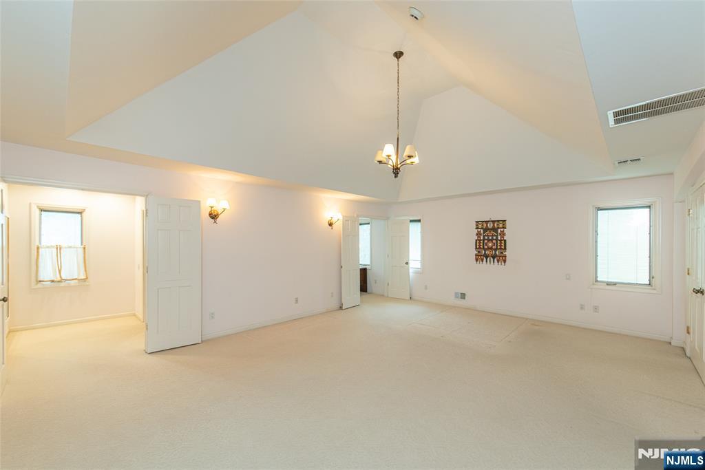 104 Shrewsbury Drive — photo 22