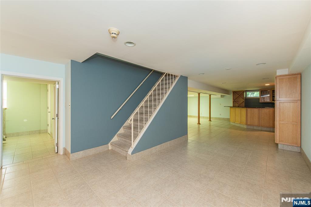 104 Shrewsbury Drive — photo 31