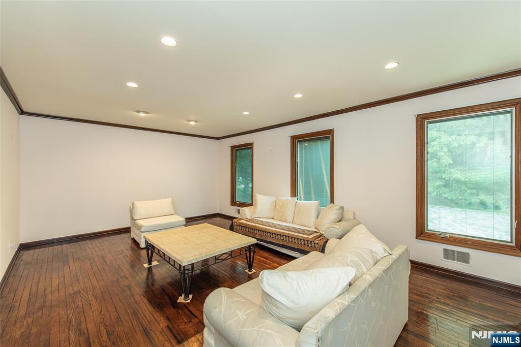 104 Shrewsbury Drive - Photo 5