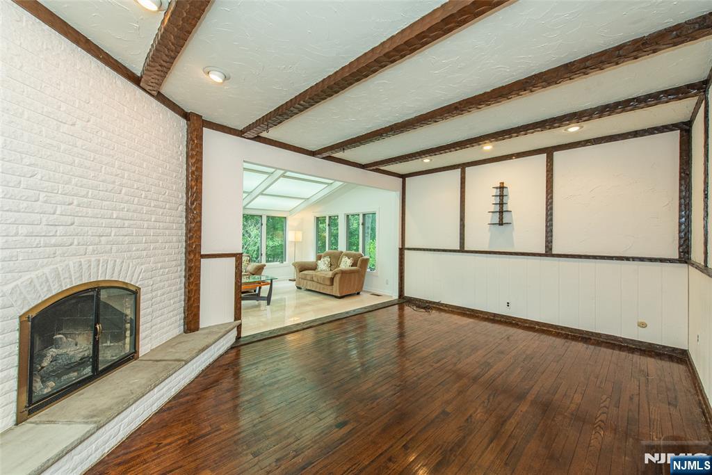 104 Shrewsbury Drive — photo 9