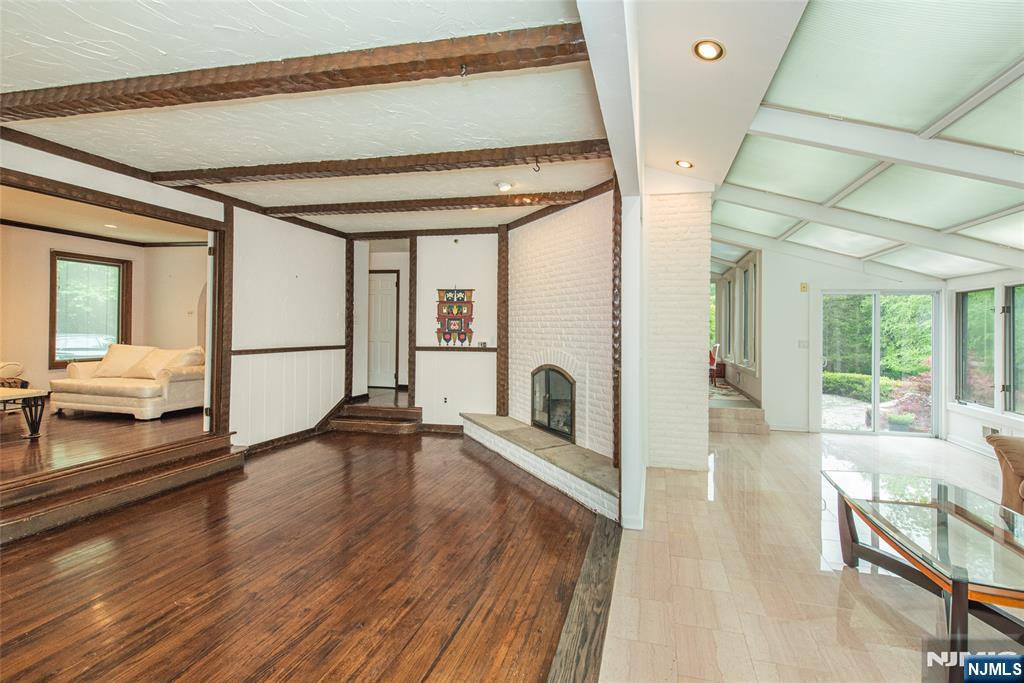104 Shrewsbury Drive — photo 10