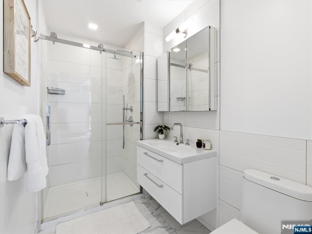 380 Newark Avenue #406 — photo 22
