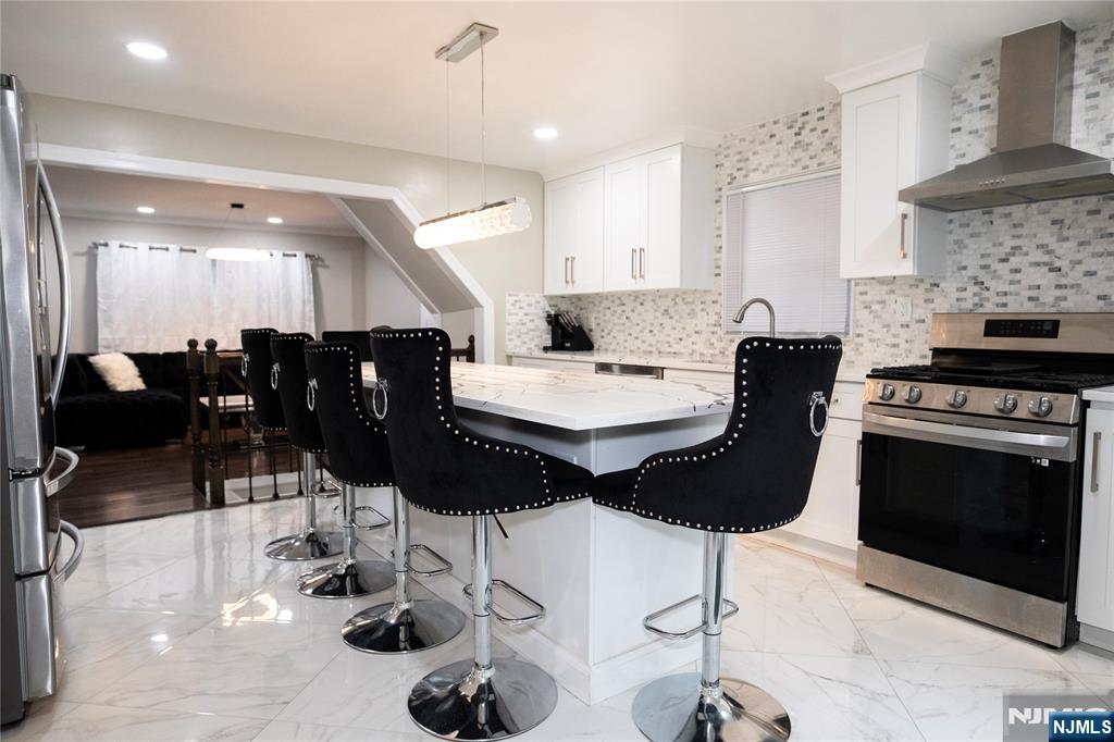 35 3rd Avenue - Photo 3