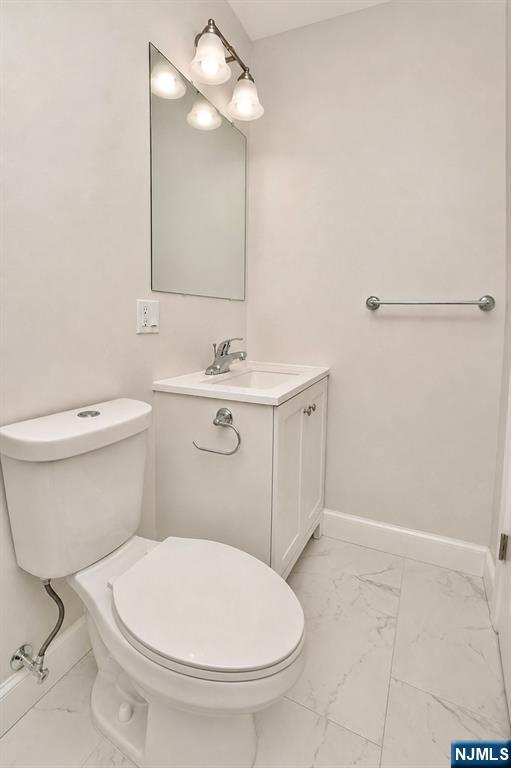 219 Sussex Avenue — photo 16