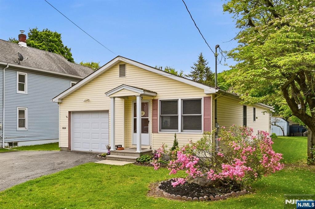 15 Orchard Street - Photo 1