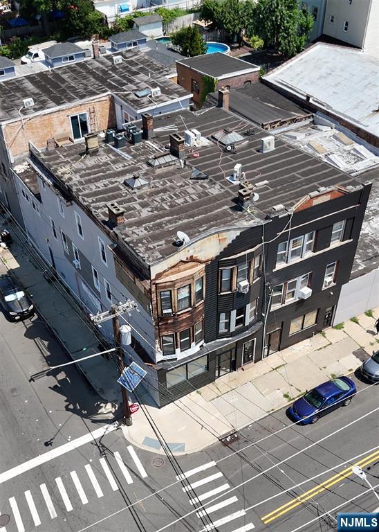 221 Sussex Avenue - Photo 3