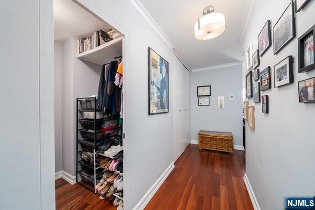 Unit Entry Hallway
