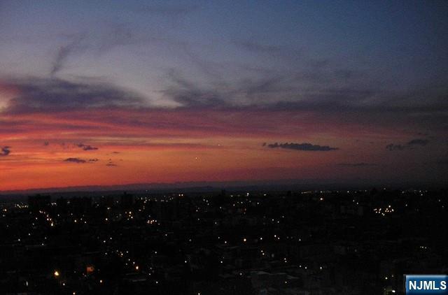 Vibrant Sunset Views