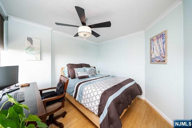 Den/Separate BR Alcove