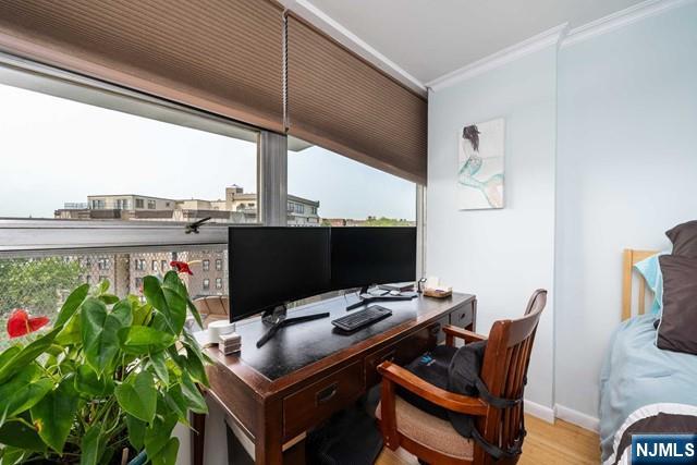 Den Work-from-Home
