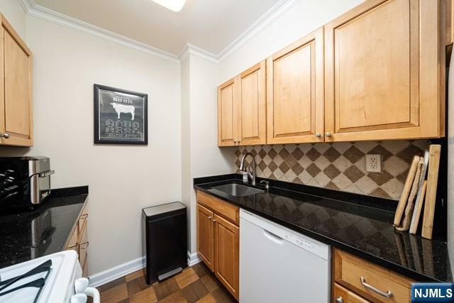 Plenty of Counter-top Space