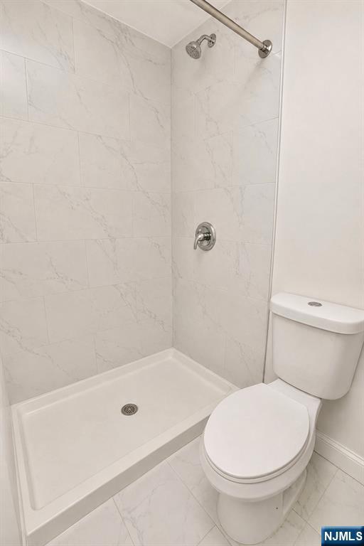 219 Sussex Avenue — photo 15