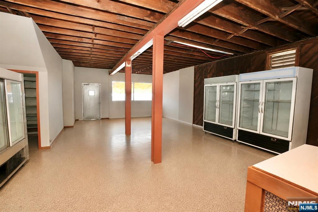 219 Sussex Avenue — photo 6