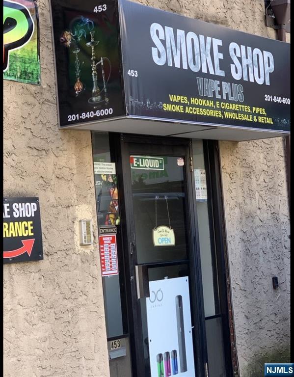453 Gorge Rd, Cliffside Park, NJ 07010