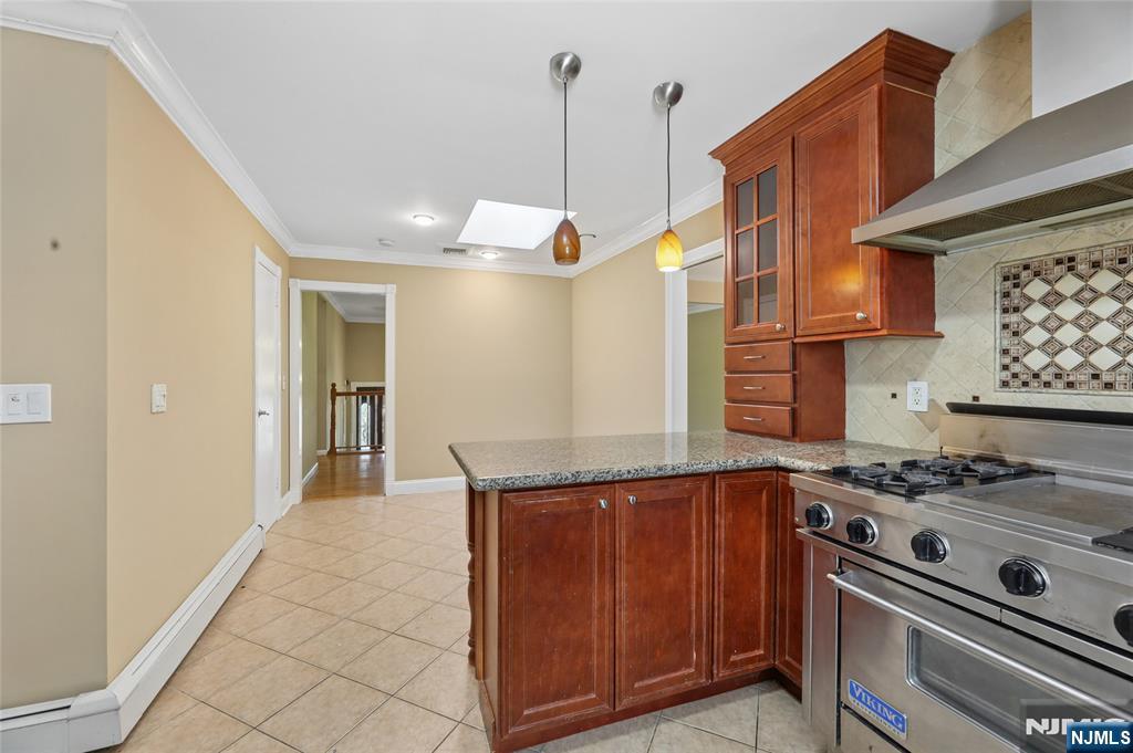 51 Anderson Avenue — photo 16