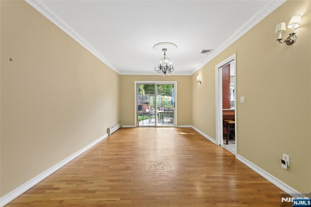 51 Anderson Avenue — photo 8