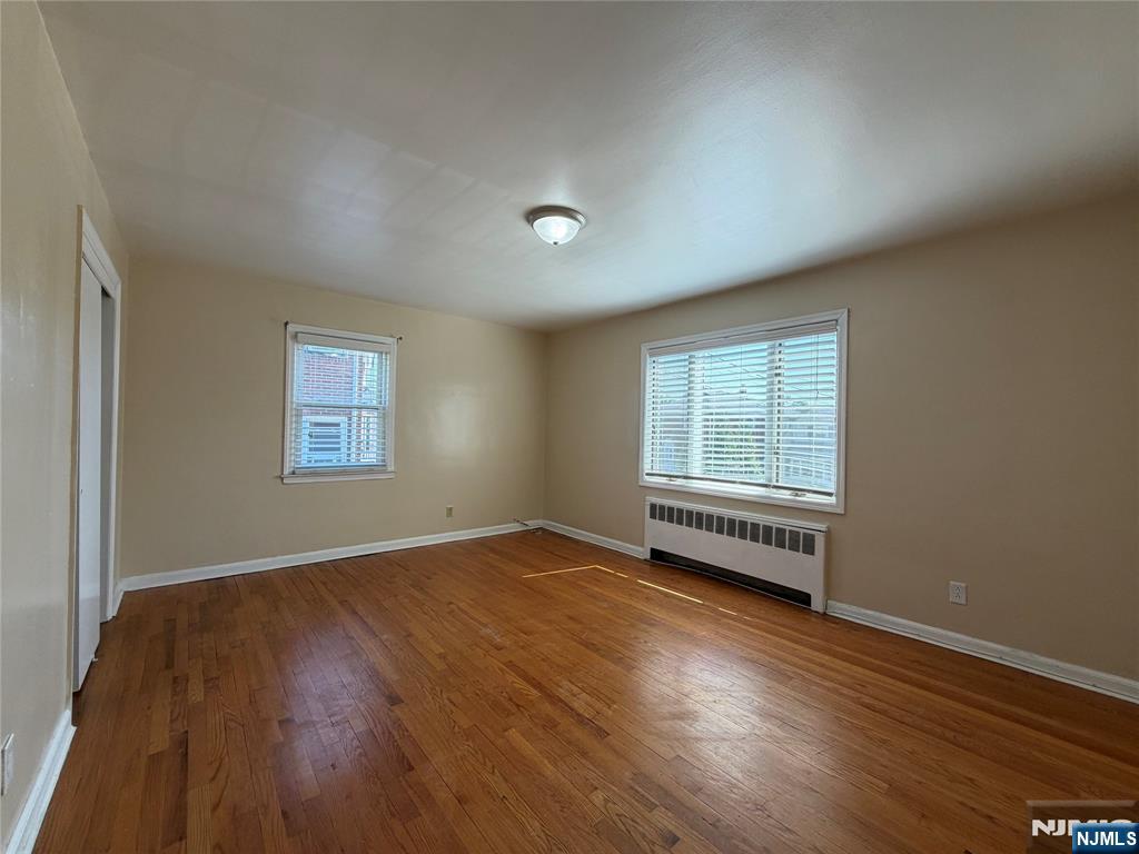 805 Harvard Place 1 - Photo 2