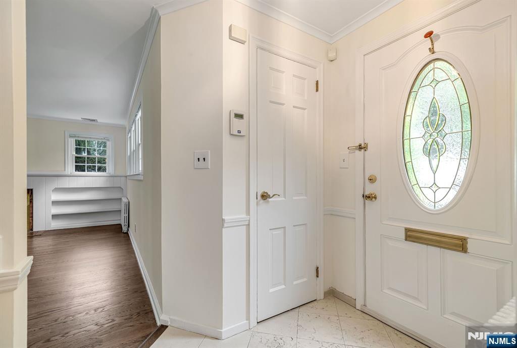 151 Walthery Avenue - Photo 3