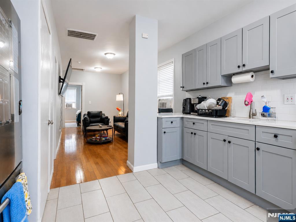 30 49th Street - Photo 1