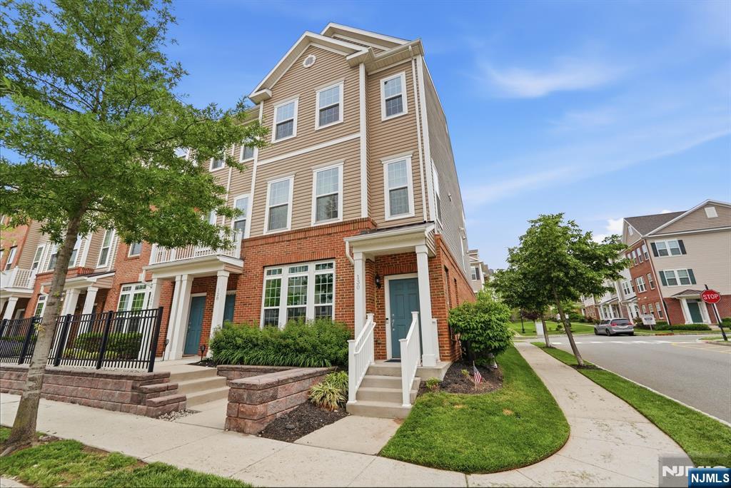 130 Wesmont Drive - Photo 2