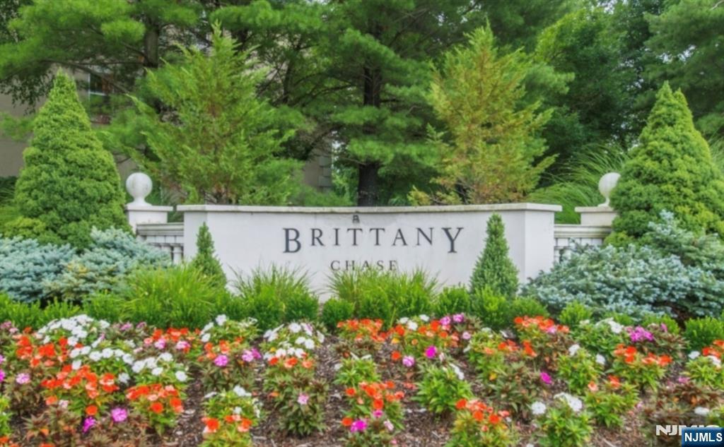 Homes for sale in Wayne, NJ | 608 Brittany Dr #608, Wayne, NJ 07470 | MLS# 26017995