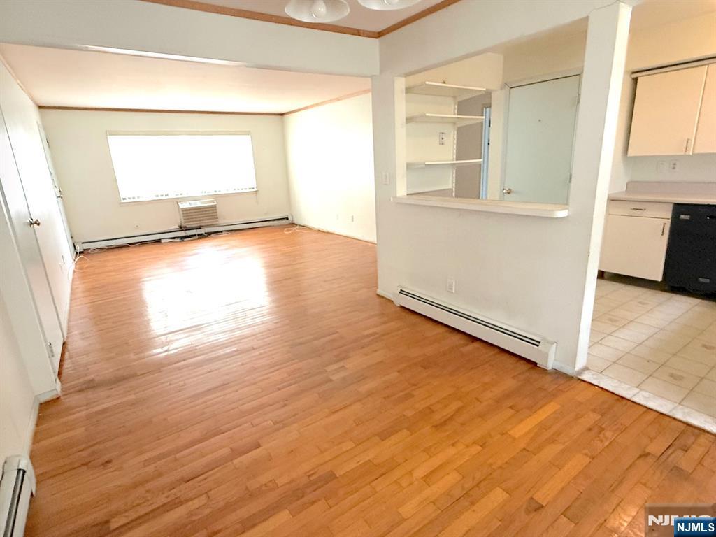 4 Lakeview C - Photo 4