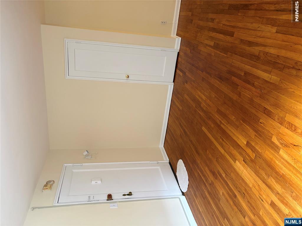 2337 Hudson Terrace B10 - Photo 4