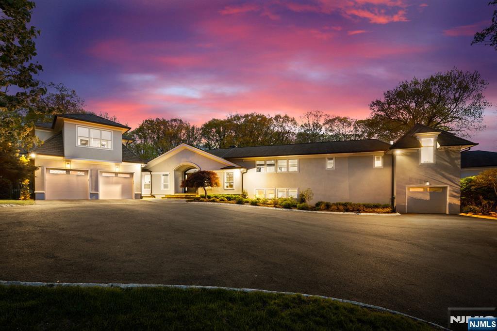 425 Highview Road - Photo 1