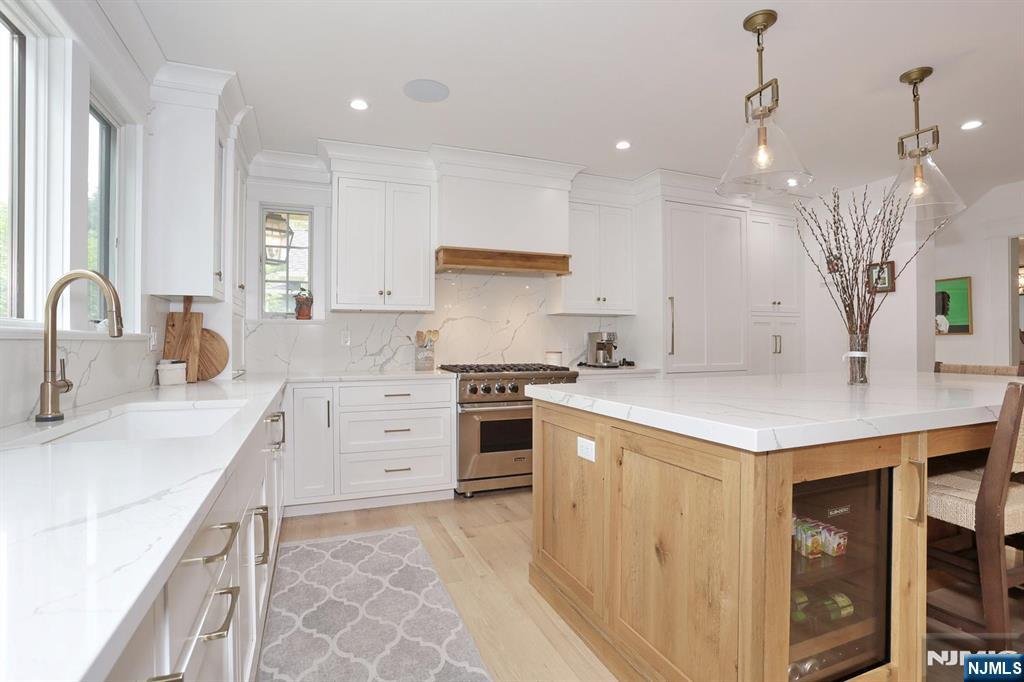 425 Wastena Terrace, Ridgewood, NJ 07450 Listing Photo  13